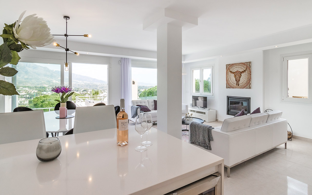 Bright and elegant living are in Marbella, Costa del Sol