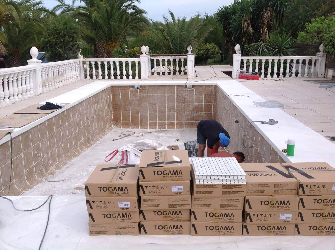 Tiling the pool to finish