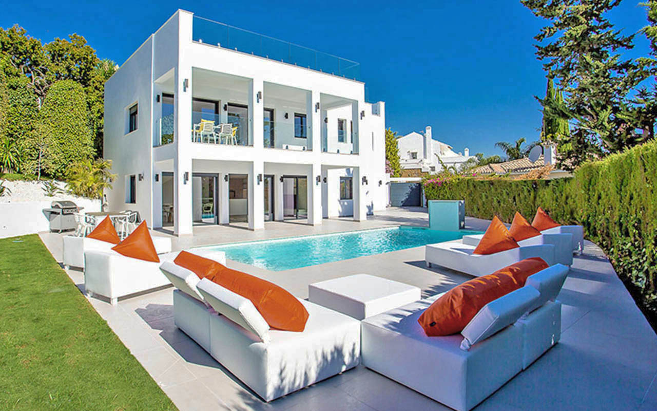 Stylish modern villa reform in Puerto Banus, Marbella