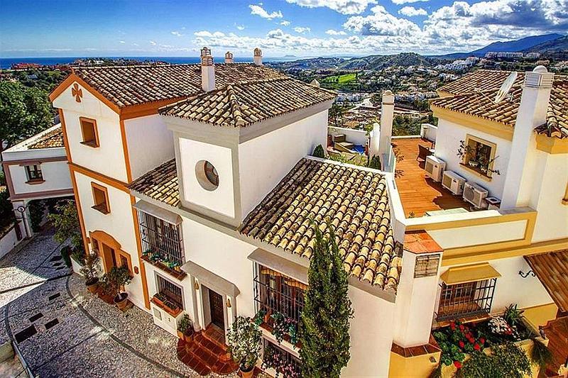 Townhouse currently for sale in La Heredia