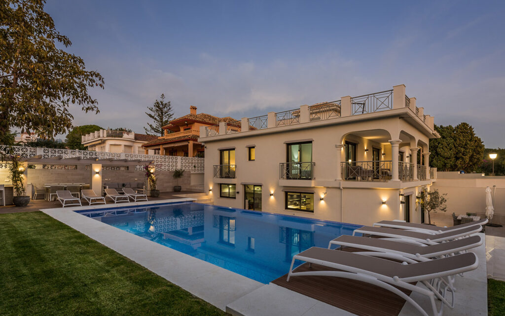 Villa reformed by ProMas