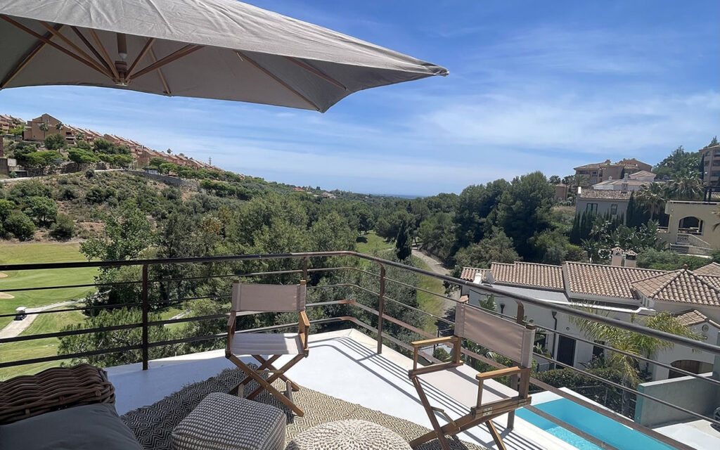 Sea view terrace in Elviria