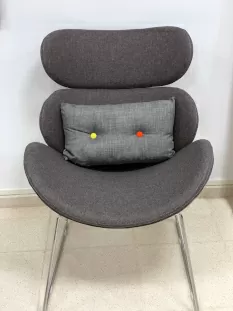Showroom Furniture Rounded Chair