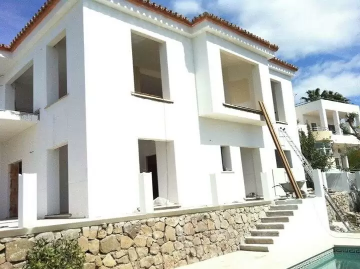Villa with white walls